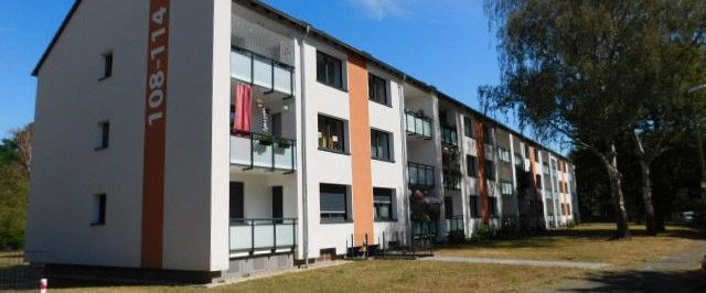 Sehr schöne, bezugsfertige 3-Zimmerwohnung im 2. OG mit Balkon in ruhiger Umgebung... - Photo 1