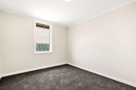 One bedroom unit in the heart of Manly - Photo 5
