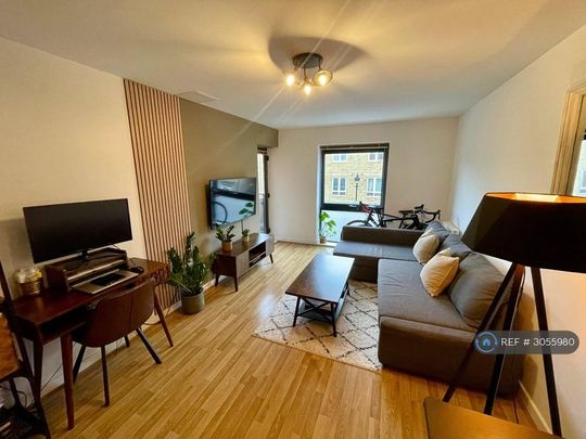 1 bedroom flat to rent - Photo 1