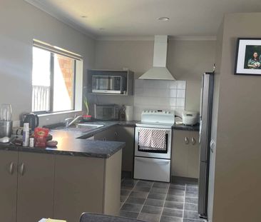 3-Bedroom Beauty - Photo 3