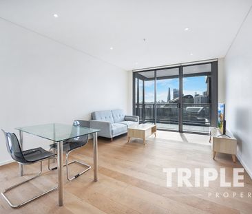 Fully Furnished Two-Bedroom Apartment in the Heart of Darling Harbour - Photo 2