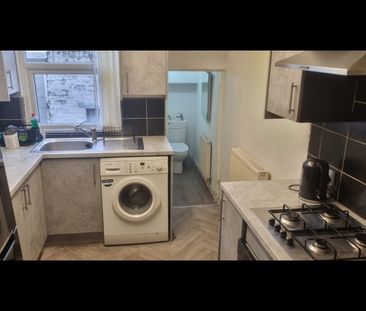 Room in a Shared House, Peter Road, L4 - Photo 5