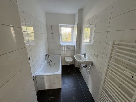 Sanierte 2 Zimmerwohnung mit Balkon - Foto 4