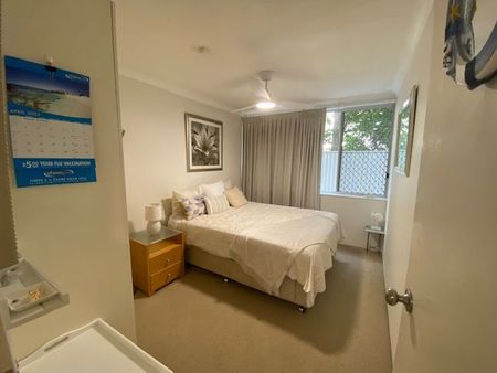 Furnished Gem In The Heart Of Broadbeach! - Photo 4