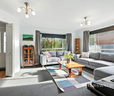 Comfort, Space & Seamless Entertaining in the Heart of Old Beach - Photo 2