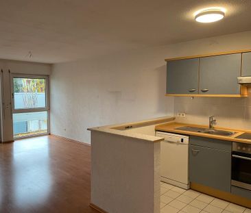 Schöne ruhige und helle 2 Zimmer-Wohnung mit Balkon - Foto 1