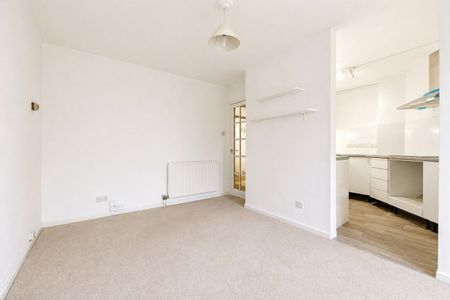 Available unfurnished from 11/05/2026 - Photo 5