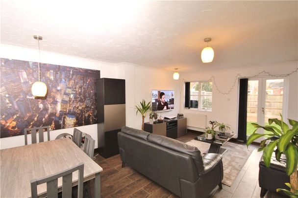 Kings Road, Egham, Surrey, TW20 9BN - Photo 1