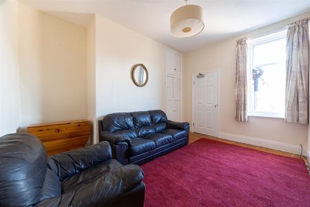 4 bed maisonette to rent in Wolseley Gardens, Newcastle Upon Tyne, NE2 - Photo 2