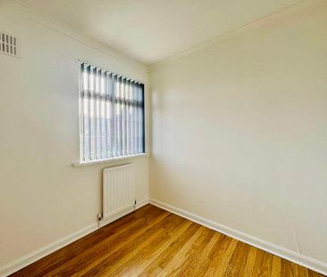 Elwell Crescent, Dudley, West Midlands, DY1 - Photo 3