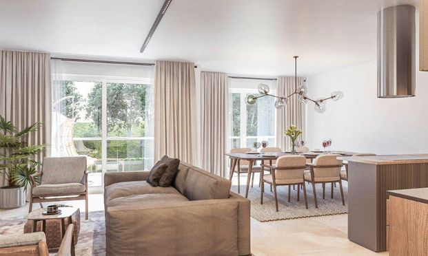 Barrierefreie großzügigen Erdgeschosswohnung inkl. Loggia mit Ausrichtung direkt zur Schwechat! - Photo 1