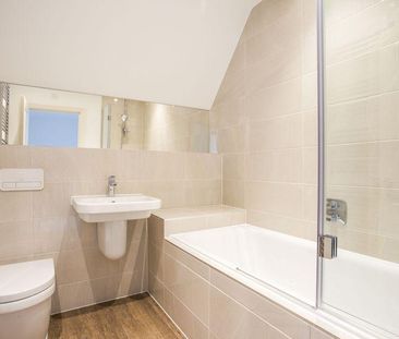 5 bedroom semi-detached house to rent - Photo 6