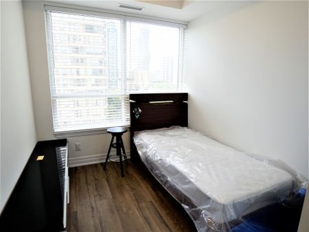 For Lease - 36 Elm Dr. W. Drive Unit# 601, Mississauga, Ontario - Photo 4