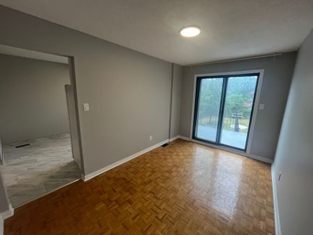 For Lease - 222 Mortimer Avenue Unit# Main, Toronto, Ontario - Photo 4