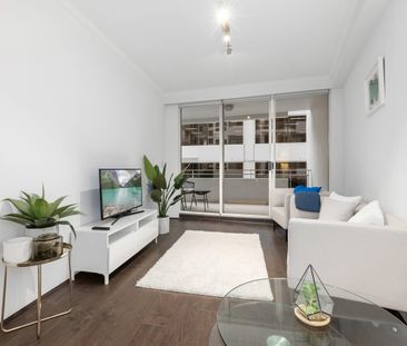 Simply Stunning One Bedroom Furnished Apartment Sydney CBD! - Photo 1