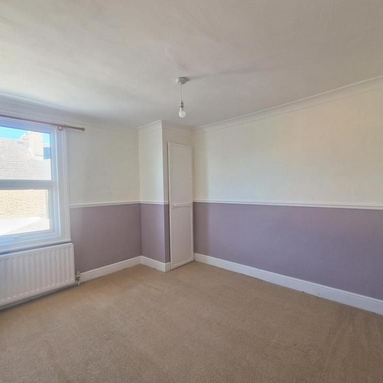 2 bedroom house to rent - Photo 1