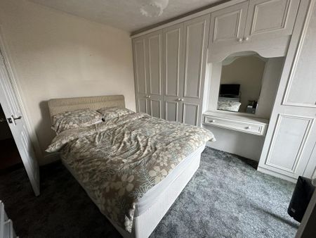 2 bedroom terraced house to rent - Photo 5