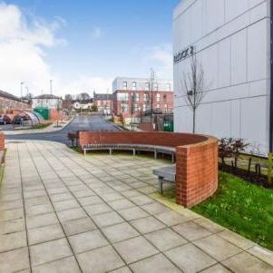 128 London Road, Newcastle-Under-Lyme, ST5 - Photo 1