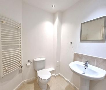 2 bedroom apartment to rent - Photo 2