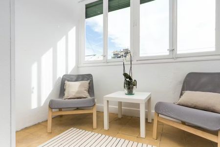 Gran Via de les Corts Catalanes, Barcelona, Catalonia 08011 - Foto 2