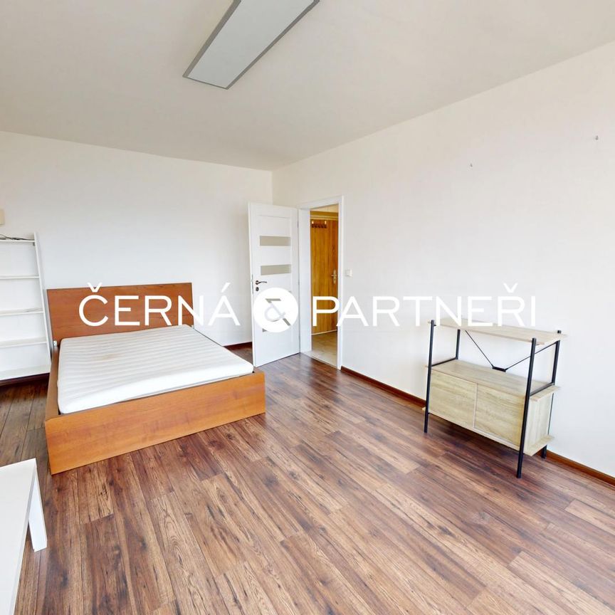 Pronájem bytu 2+1 61 m² - Photo 1