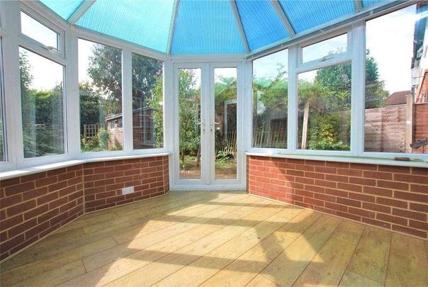 Beckingham Road, Guildford, Surrey, GU2 - Photo 1