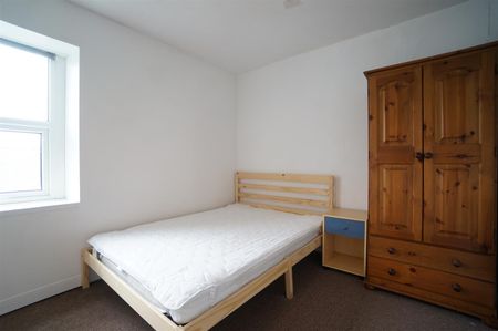 3 Upper Garth Road - Photo 3