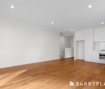 Stylish Bayside Living - Photo 4