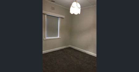 Corner Location - Photo 4