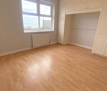 2 bedroom ground floor maisonette to rent - Photo 5