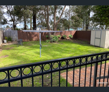 Modern 2 Bedroom Cottage Close to Amenities - Photo 5