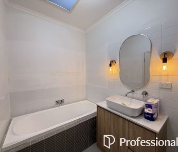 Modern Style and Convenience - Photo 2