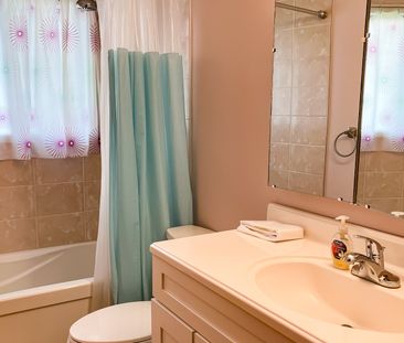 3 Bed Main Floor Suite For Rent In Delton! - Photo 4