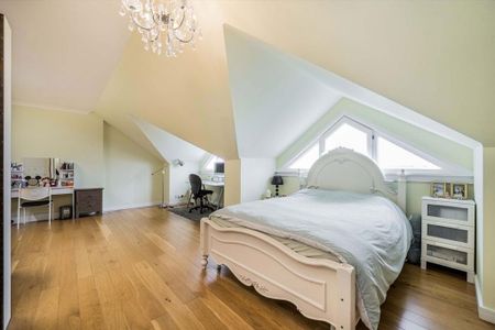 3 bedroom flat to rent - Photo 4