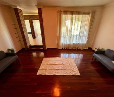 East Cannington - Photo 3