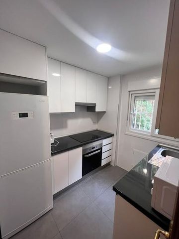 Calle Paredes de Nava, Madrid, Community of Madrid 28017 - Photo 5