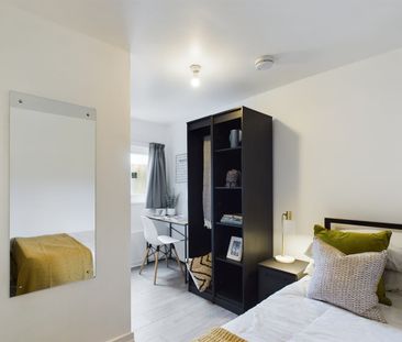 Room in a Shared House, Ruskin Avenue, M14 - Photo 6