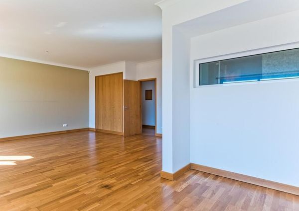 3 Bedroom House with a view, Oeiras Golf Residence, Oeiras