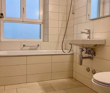 Deine neue WG? Grosszügige 6-Zimmerwohnung im Zentrum zu vermieten - Photo 3