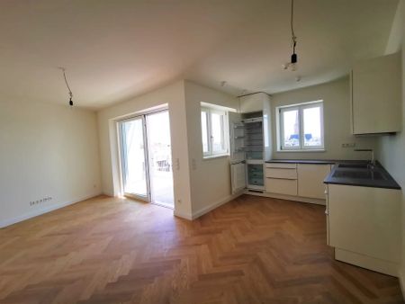 URANIA: 3 Zimmer mit hofseitiger Terrasse in Ruhelage: Luxus pur in Citynähe - Photo 3