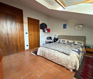 Mansarda in affitto - Photo 2