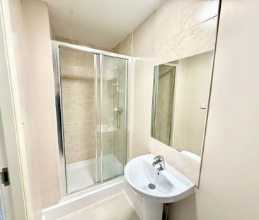 2 bedroom flat to rent - Photo 6