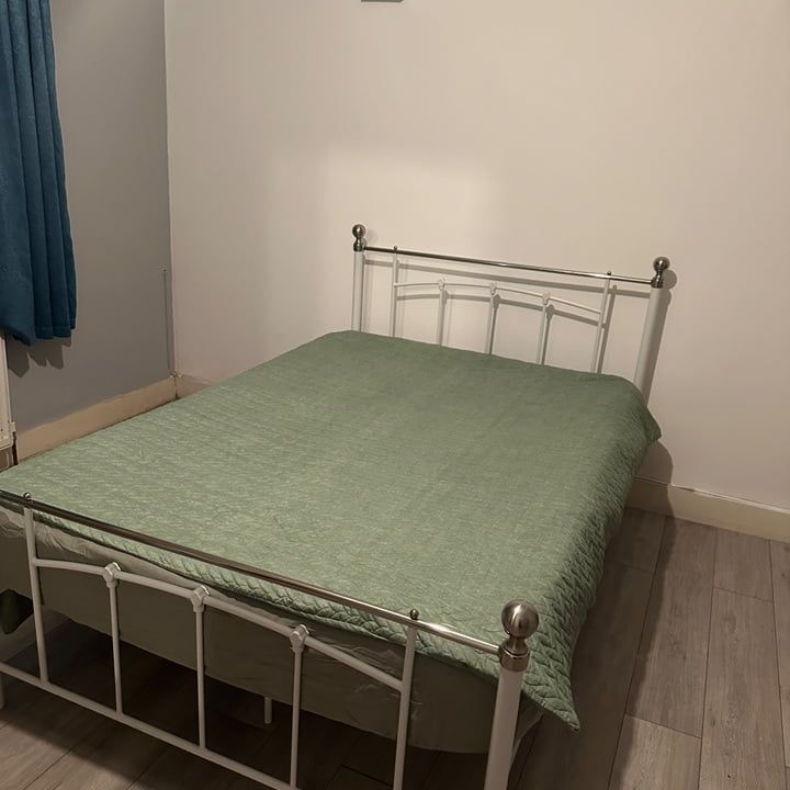 Room in a Shared House, Ilford, IG4 - Photo 1