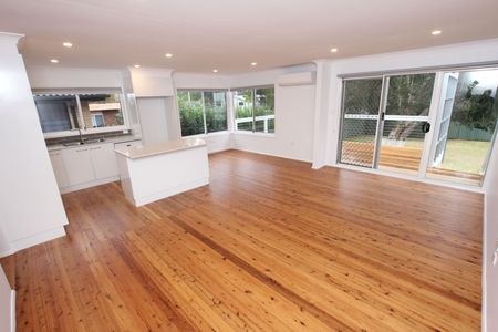 Renovated Family Friendly Home - Photo 2