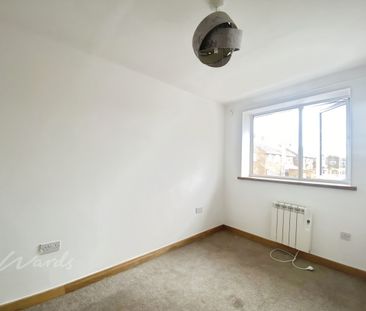3 bedroom end of terrace house to rent - Photo 5