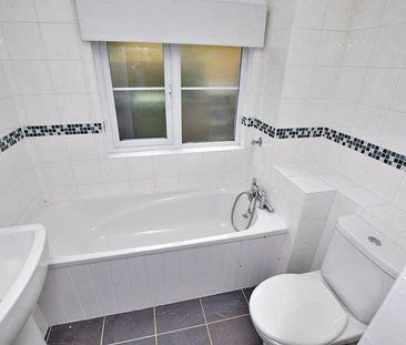 3 bedroom terraced house to rent - Photo 6