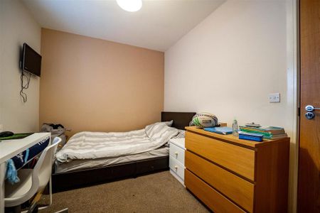 10 bedroom house to rent - Photo 4