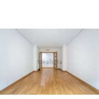 Calle del Cangrejo, Madrid, Community of Madrid 28031 - Photo 1