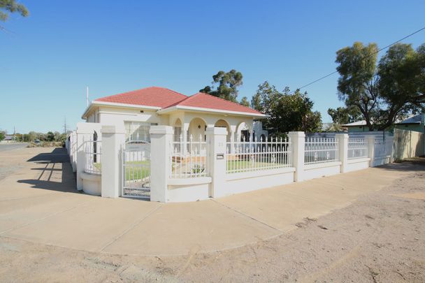 23 Morish Street, 2880, Broken Hill Nsw - Photo 1