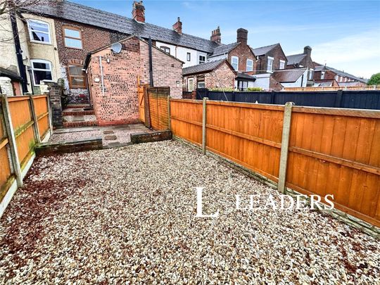 2 bedroom house to rent Oxford Road, Newcastle, Staffordshire, ST5 - Photo 1